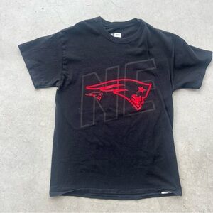 Black New England Patriots NFL T-shirt